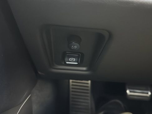 Used 2024 Chevrolet Corvette Stingray Convertible w/ LPO, Roadside Safety Package image 27