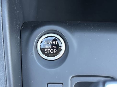 New 2025 Nissan Kicks Play S image 8