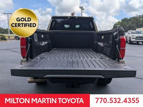 Certified 2025 Toyota Tacoma TRD Off-Road AWD/4WD image 10