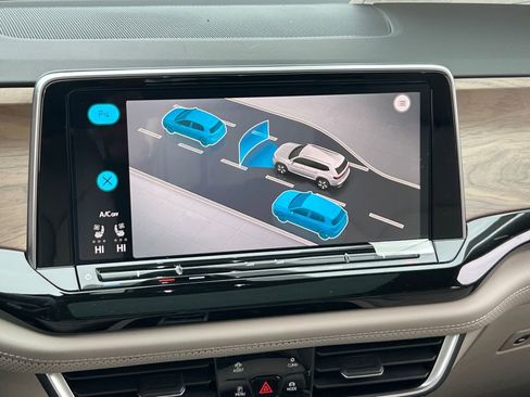 New 2026 Volkswagen Atlas SE image 25