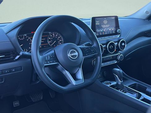 Used 2025 Nissan Sentra SV image 10