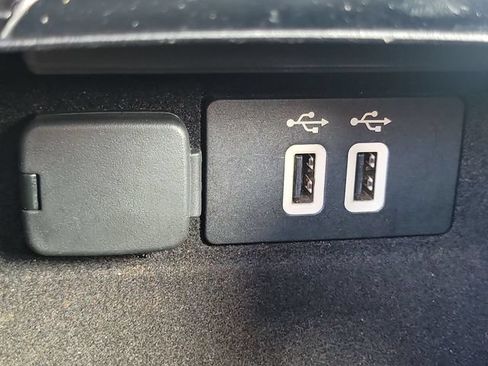 Used 2017 Lincoln MKC Reserve w/ Lincoln MKC Climate Package AWD/4WD image 23