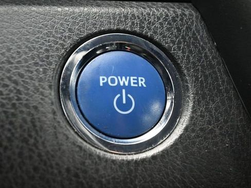 Used 2019 Toyota Camry LE FWD image 26