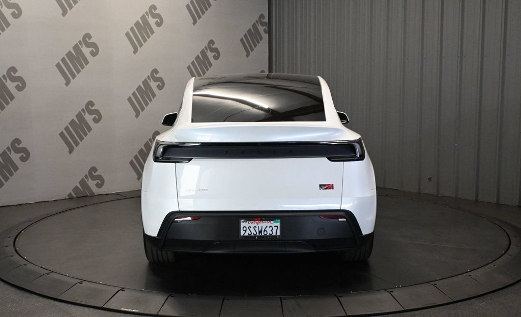 Used 2026 Tesla Model Y Long Range AWD/4WD image 15