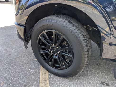 Certified 2024 Ford F150 Platinum image 40