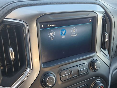 Used 2020 Chevrolet Silverado 1500 LT w/ Trailering Package image 7