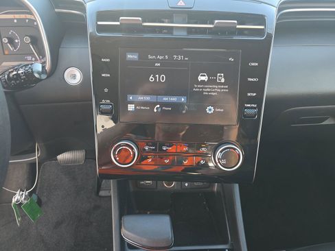 Used 2023 Hyundai Tucson SEL FWD image 11