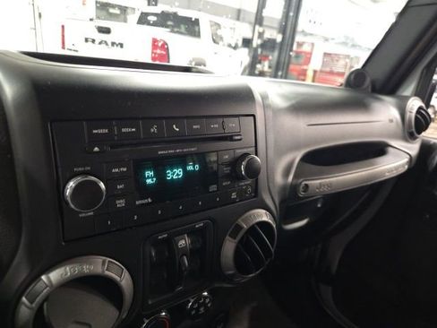 Used 2013 Jeep Wrangler Unlimited Sport image 15