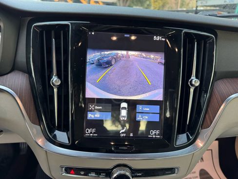 Used 2021 Volvo S60 T5 Momentum image 26