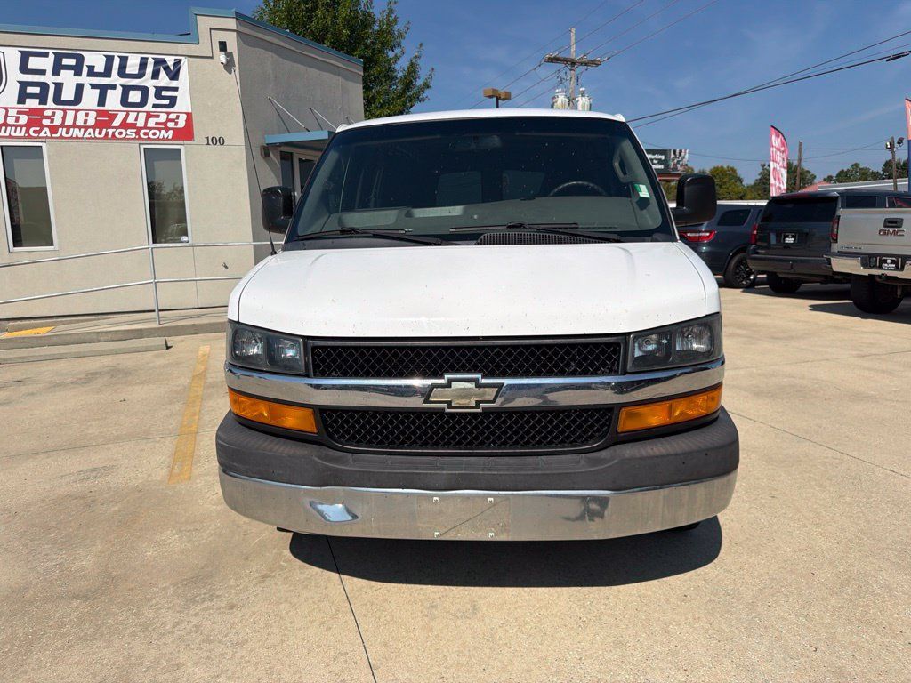 Used 2019 Chevrolet Express 2500 w/ Driver Convenience Package RWD image 5