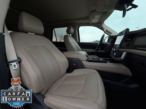 Used 2024 Ford Expedition Max Limited image 25