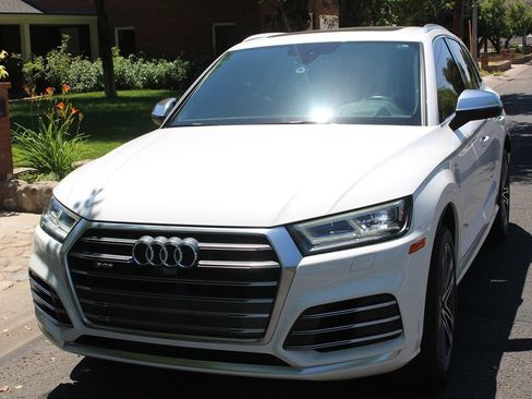 Used 2018 Audi SQ5 Prestige w/ Prestige Package AWD/4WD image 65