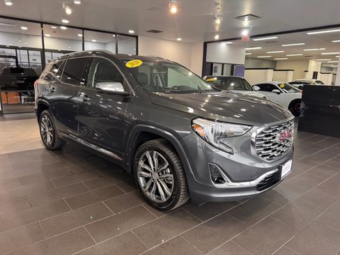 Used 2020 GMC Terrain Denali w/ GMC Pro Grade Package image 6