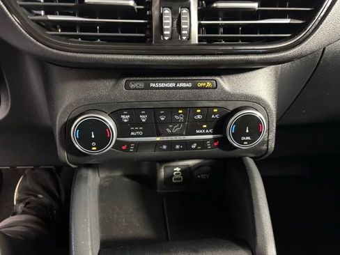 Used 2025 Ford Escape ST-Line Select AWD/4WD image 23