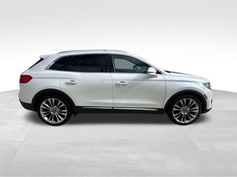Used 2016 Lincoln MKX Reserve w/ Technology Package image 11