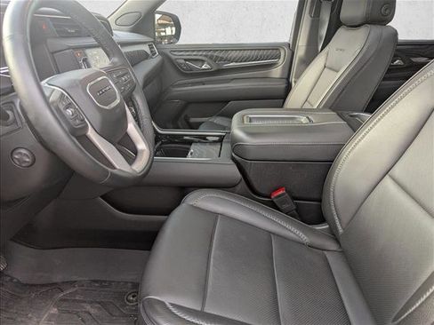 Used 2023 GMC Yukon Denali image 16