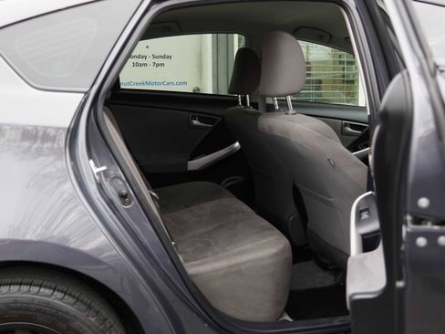Used 2015 Toyota Prius Two image 28
