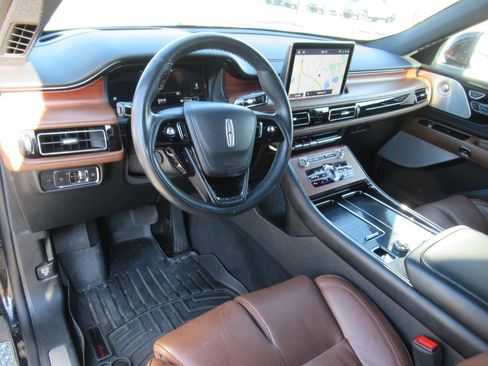 Used 2023 Lincoln Aviator Reserve w/ Equipment Group 201A image 14