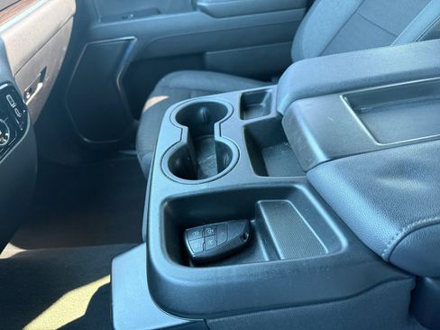 Used 2024 Chevrolet Silverado 1500 LT image 12