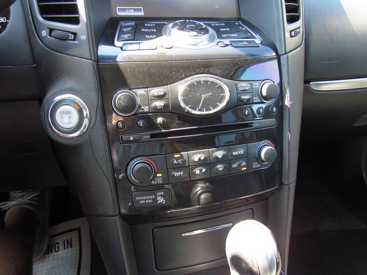 Used 2012 INFINITI FX35 AWD w/ Premium Pkg image 21