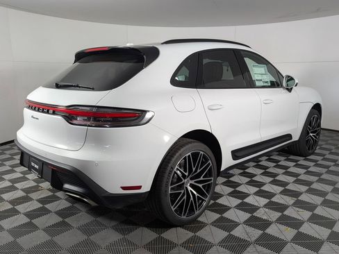 New 2026 Porsche Macan image 7