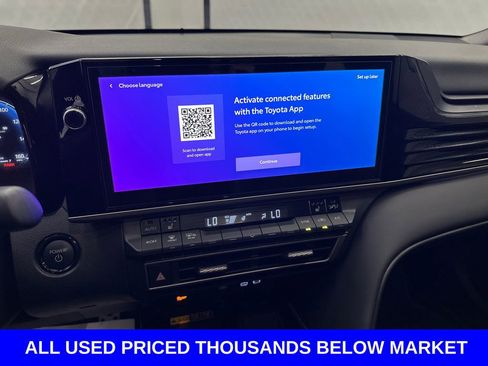 Used 2025 Toyota Camry XSE FWD image 28