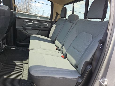 Used 2020 RAM 1500 Big Horn AWD/4WD image 11