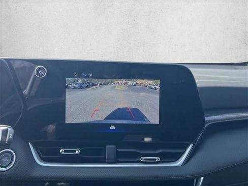 Used 2025 Chevrolet Equinox LT image 14