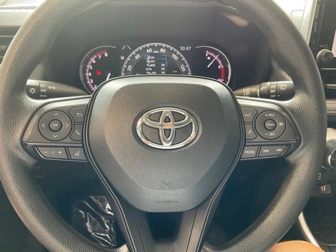 Certified 2023 Toyota RAV4 XLE AWD/4WD image 10