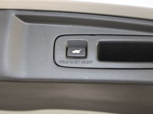 Used 2023 Honda CR-V EX-L image 16