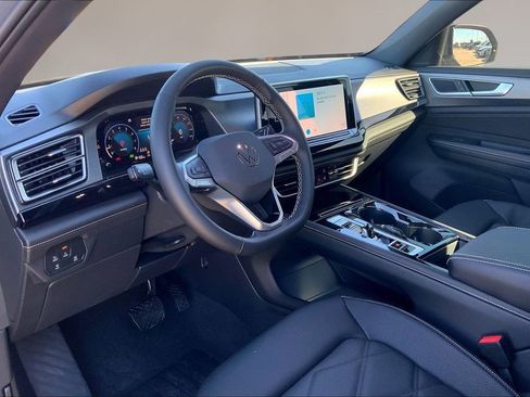 New 2026 Volkswagen Atlas Cross Sport SE AWD/4WD image 7