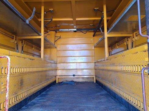 Used 2018 RAM 5500 Tradesman w/ Power & Remote Entry Group image 14