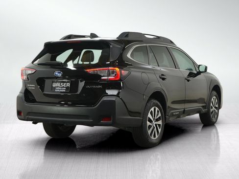 Used 2025 Subaru Outback Premium AWD/4WD image 5