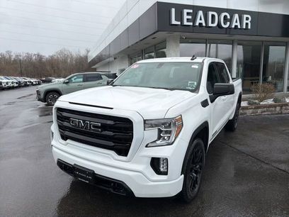 Used 2020 GMC Sierra 1500 Elevation w/ Elevation Convenience Package