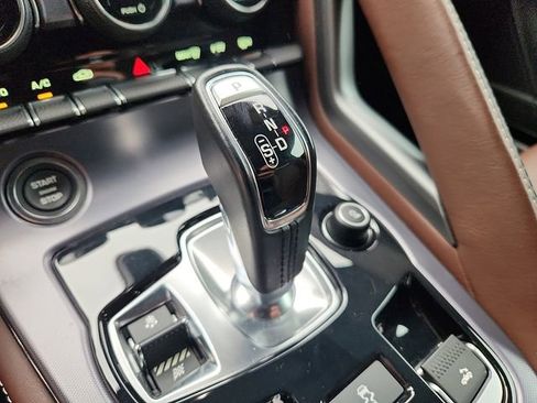 Used 2019 Jaguar F-TYPE P340 image 13