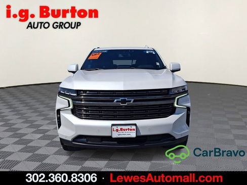 Used 2021 Chevrolet Suburban RST w/ Luxury Package AWD/4WD image 2