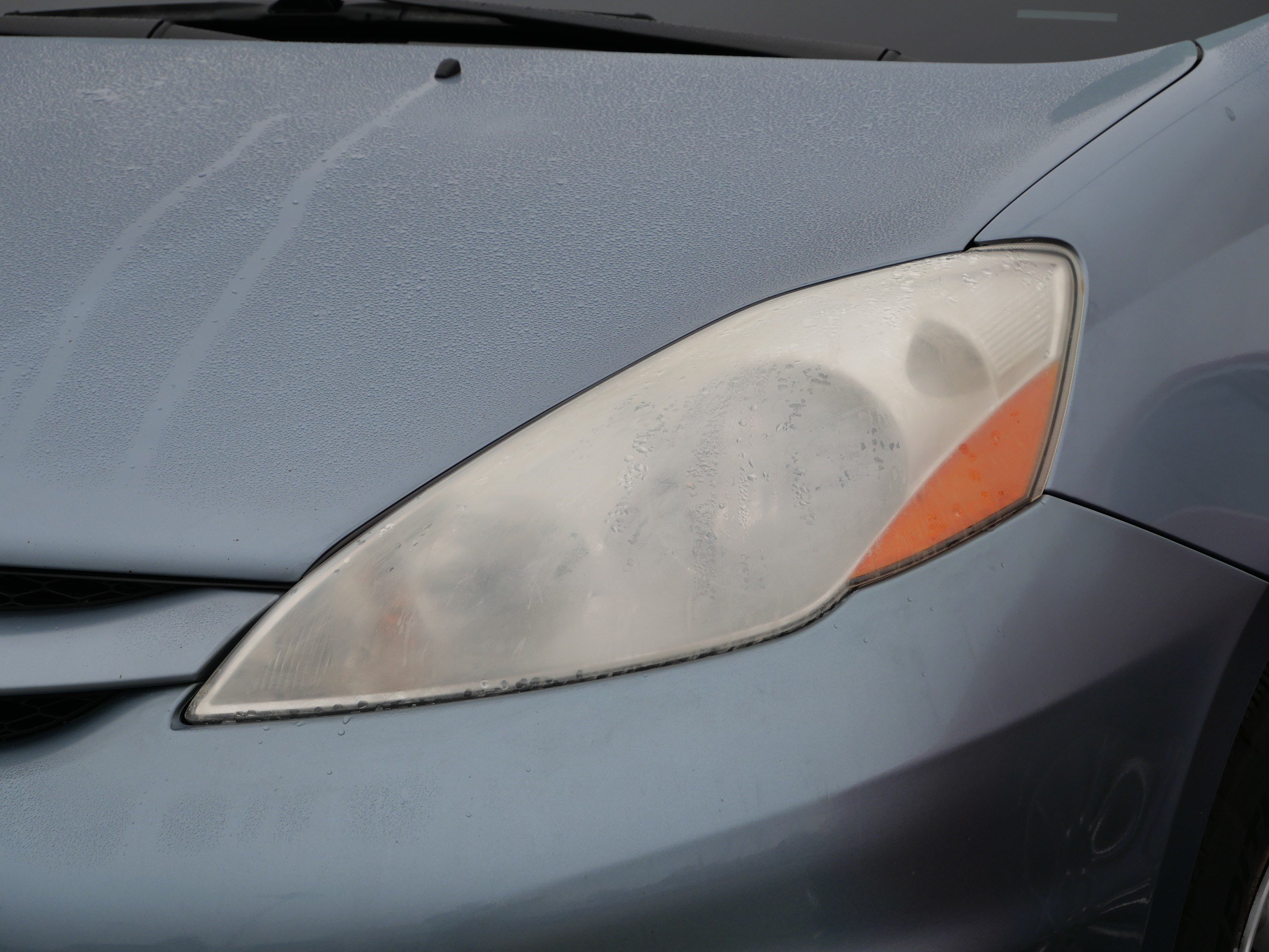 Used 2010 Toyota Sienna LE FWD image 4