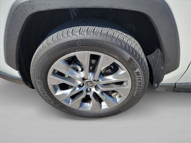 Used 2025 Toyota RAV4 Limited FWD image 9