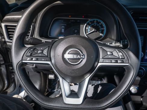 Used 2023 Nissan Leaf S image 18