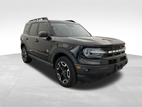 Used 2023 Ford Bronco Sport Outer Banks w/ Tech Package AWD/4WD image 8