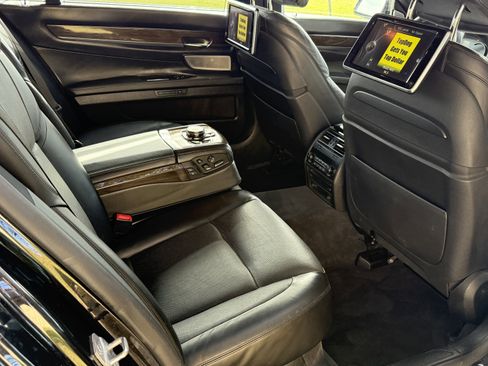 Used 2014 BMW 750Li 4dr Sdn ALPINA B7 LWB RWD image 29
