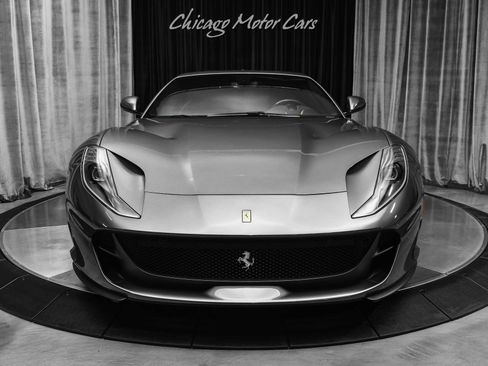 Used 2019 Ferrari 812 Superfast image 7
