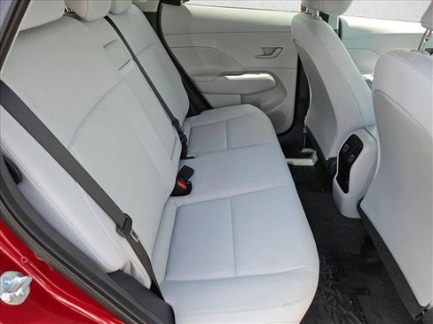 Used 2025 Hyundai Kona SEL FWD image 25