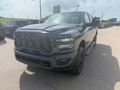 Certified 2025 RAM 2500 Big Horn AWD/4WD image 3