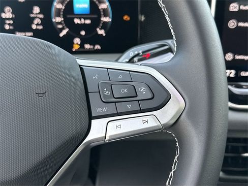 New 2026 Volkswagen Tiguan SE image 19