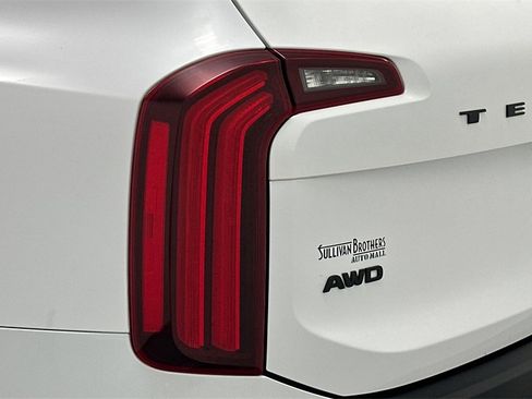 Used 2021 Kia Telluride EX w/ EX Premium Package image 24