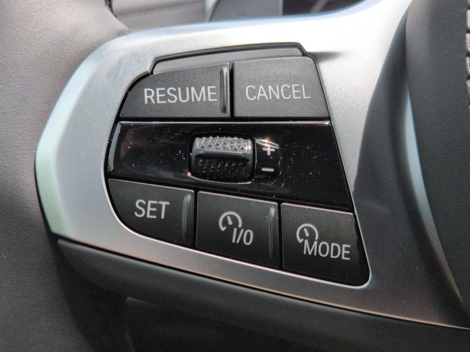 Used 2027 BMW X7 xDrive40i w/ M Sport Package AWD/4WD image 26