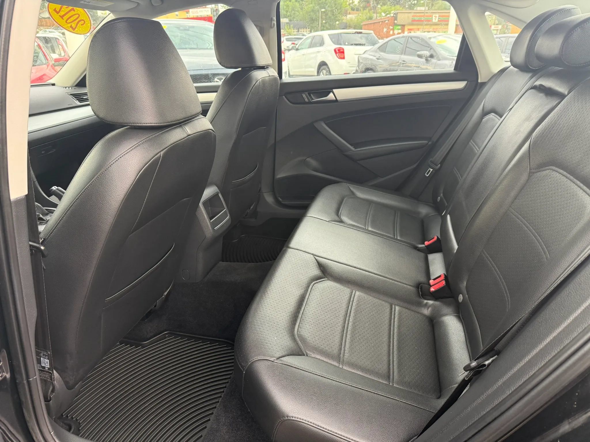 Used 2012 Volkswagen Passat 2.5 SE FWD image 13