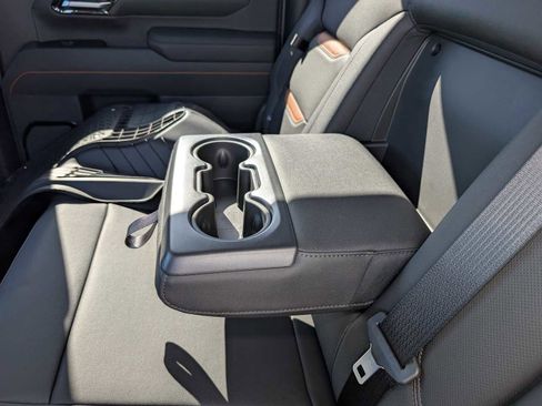 New 2026 GMC Sierra 2500 AT4 AWD/4WD image 19