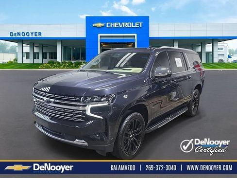 Used 2024 Chevrolet Suburban Premier w/ Premium Package AWD/4WD image 1
